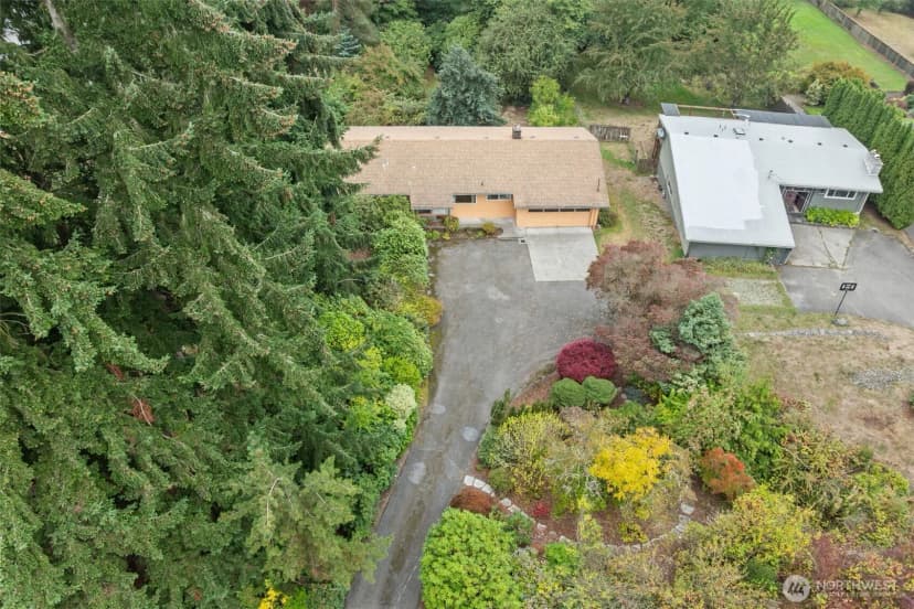 Property photo for 30071 10th Avenue Sw, Federal Way photo 32