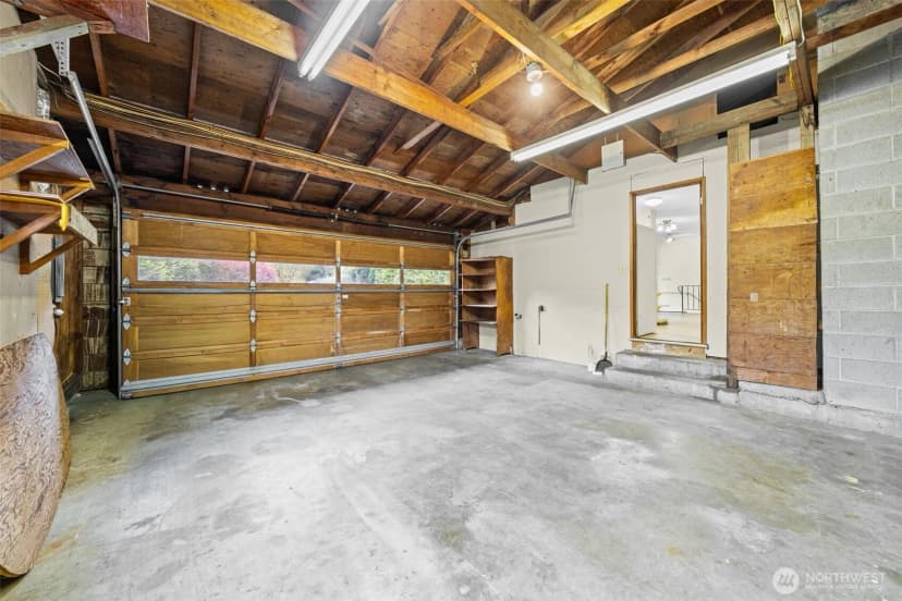 Property photo for 30071 10th Avenue Sw, Federal Way photo 37