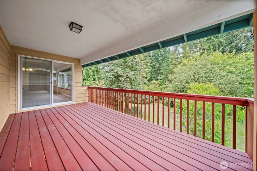 Property photo for 30071 10th Avenue Sw, Federal Way photo 8