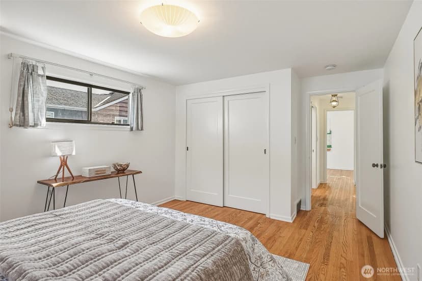 Property photo for 1218 Ne 117th Street, Seattle photo 19