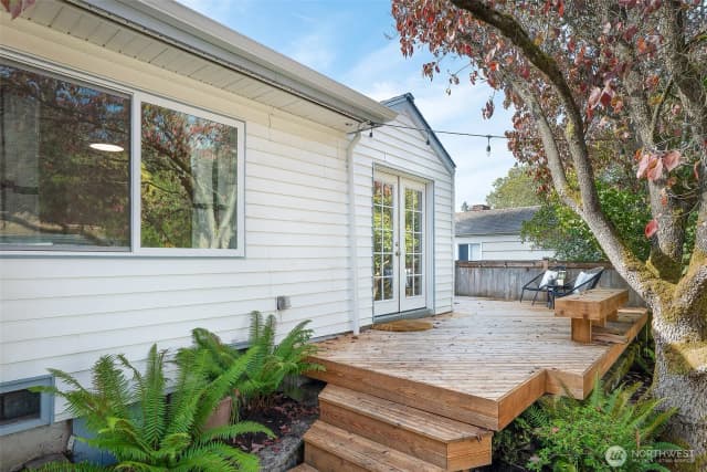 Property photo for 1218 Ne 117th Street, Seattle photo 3