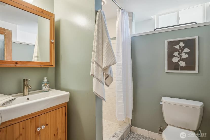 Property photo for 1218 Ne 117th Street, Seattle photo 28