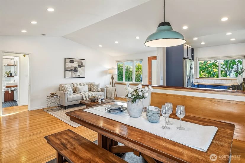 Property photo for 1218 Ne 117th Street, Seattle photo 11
