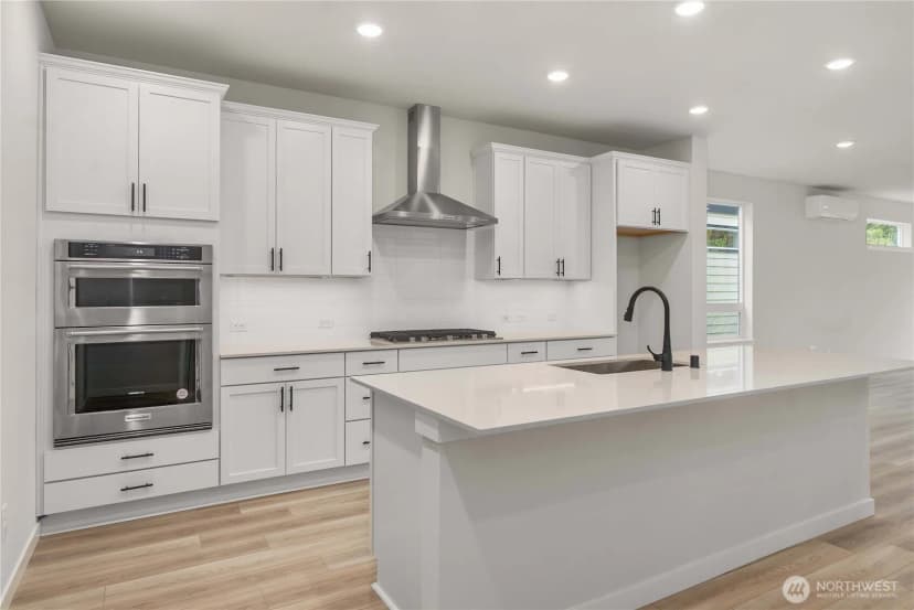 Property photo for 4045 Aberdeen Way Ne, Renton photo 15
