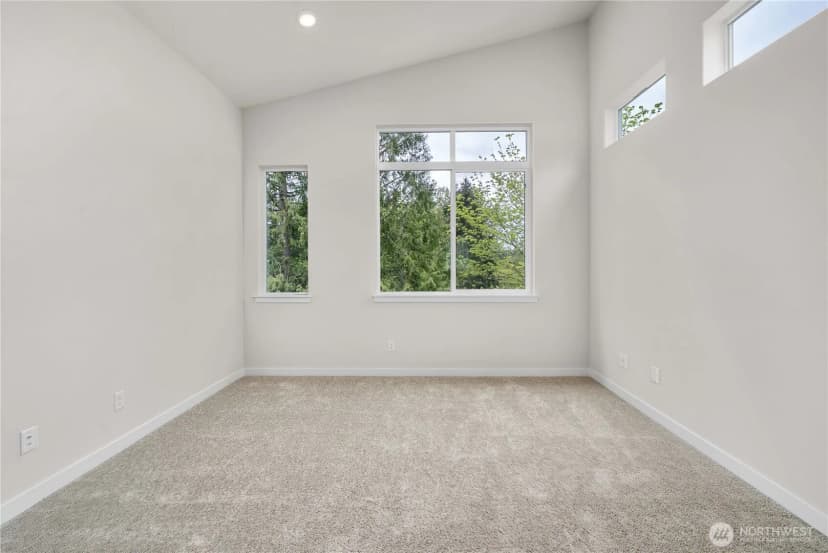 Property photo for 4045 Aberdeen Way Ne, Renton photo 23
