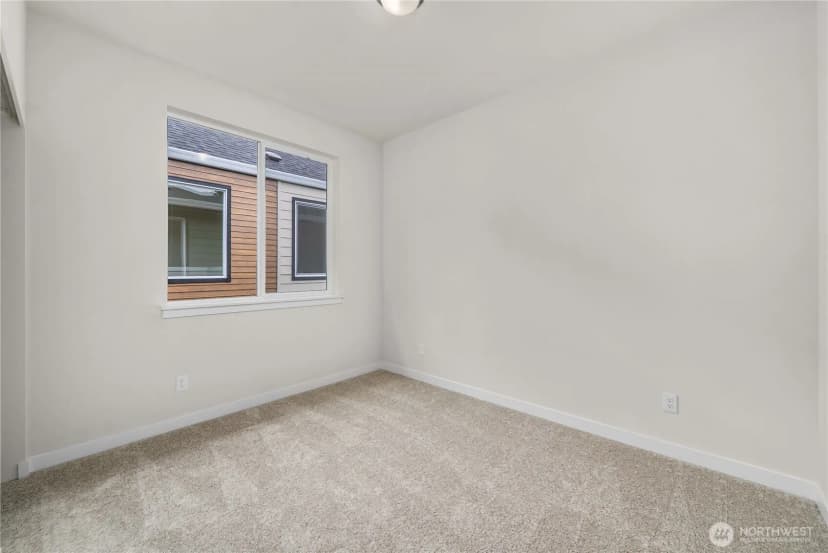 Property photo for 4045 Aberdeen Way Ne, Renton photo 20