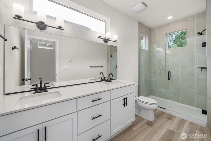 Property photo for 4045 Aberdeen Way Ne, Renton photo 25