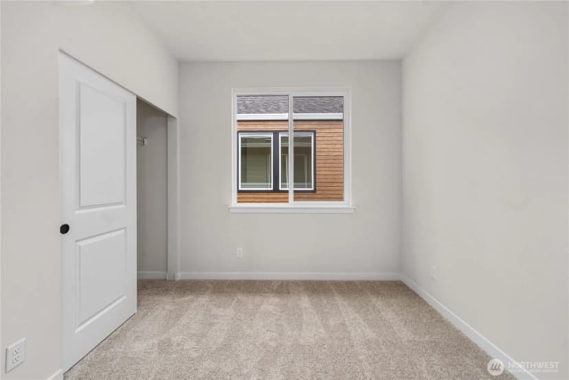Property photo for 4045 Aberdeen Way Ne, Renton photo 21