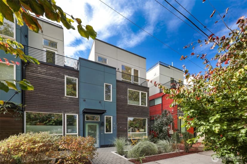 Property photo for 801 S Homer Street #b, Seattle photo 2