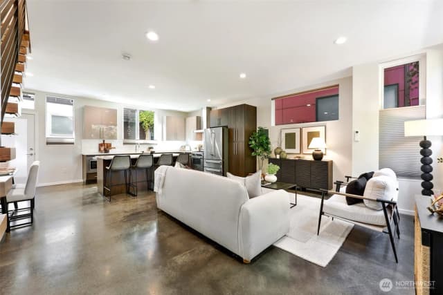 Property photo for 801 S Homer Street #b, Seattle photo 4