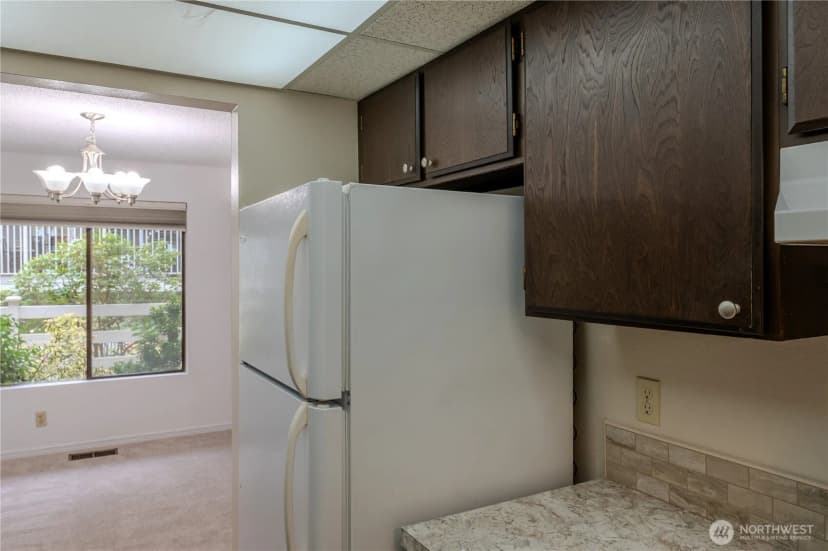 Property photo for 9904 Ne 124th Street #1005, Kirkland photo 15