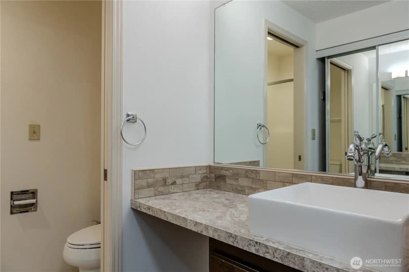 Property photo for 9904 Ne 124th Street #1005, Kirkland photo 19