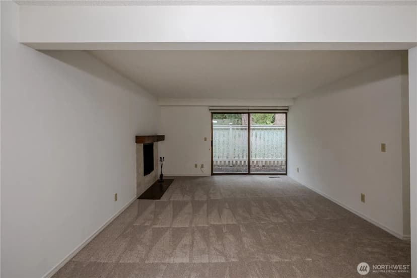 Property photo for 9904 Ne 124th Street #1005, Kirkland photo 8