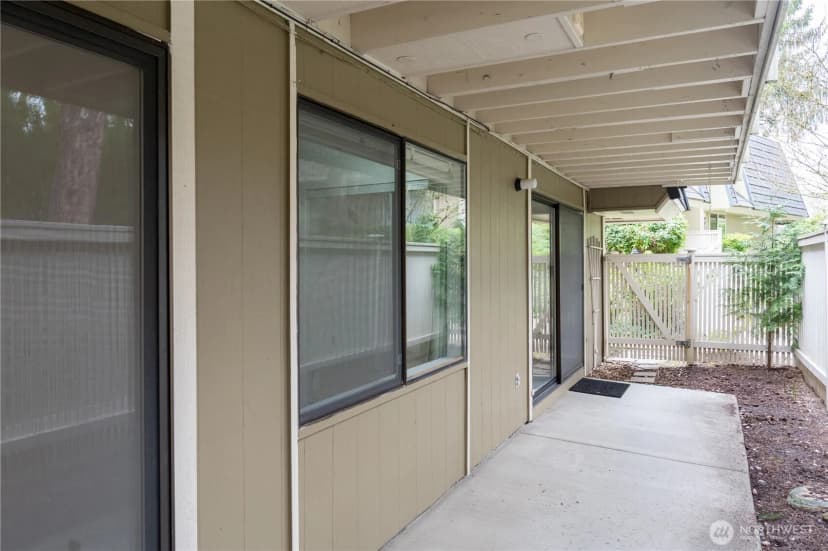 Property photo for 9904 Ne 124th Street #1005, Kirkland photo 25