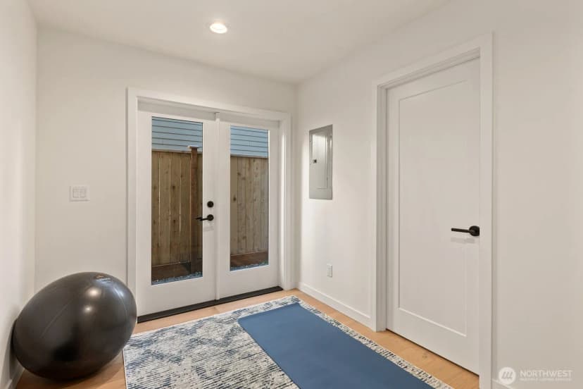 Property photo for 3314 W Dravus Street, Seattle photo 24