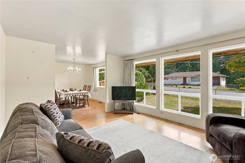 Property photo for 238 Sw 143rd Street, Burien photo 8