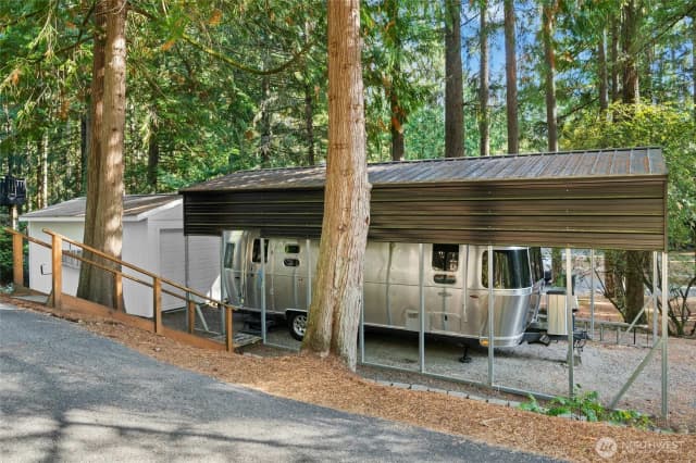 Property photo for 622 216th Avenue Ne, Sammamish photo 4