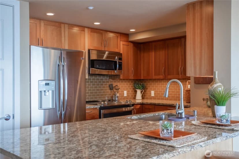 Property photo for 1415 2nd Avenue #1009, Seattle photo 17