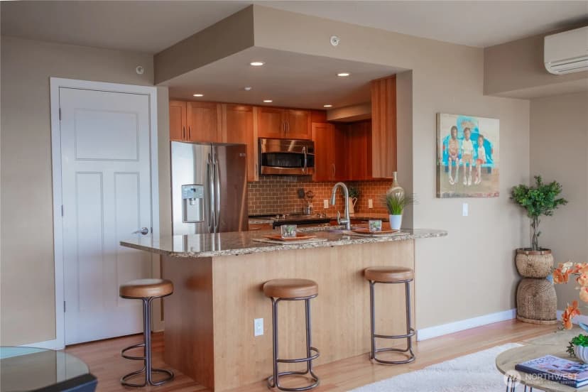 Property photo for 1415 2nd Avenue #1009, Seattle photo 16