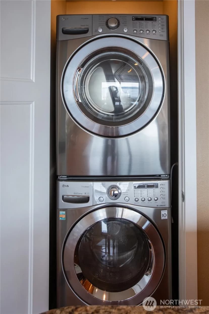Property photo for 1415 2nd Avenue #1009, Seattle photo 30