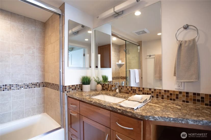 Property photo for 1415 2nd Avenue #1009, Seattle photo 26