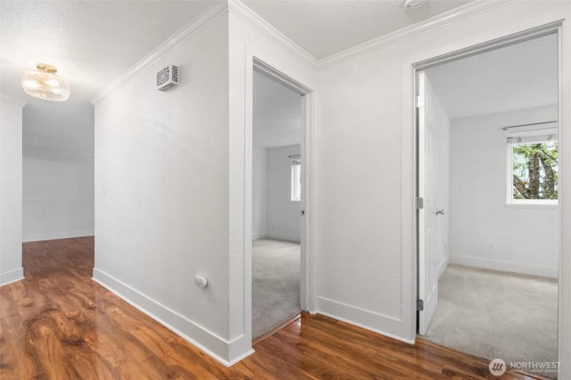 Property photo for 2215 14th Avenue W #1, Seattle photo 11