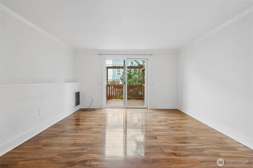 Property photo for 2215 14th Avenue W #1, Seattle photo 4