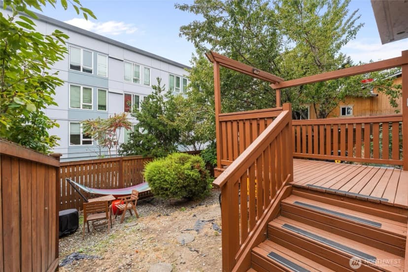 Property photo for 2215 14th Avenue W #1, Seattle photo 22