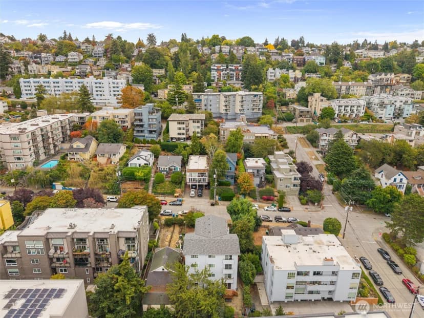 Property photo for 2215 14th Avenue W #1, Seattle photo 30