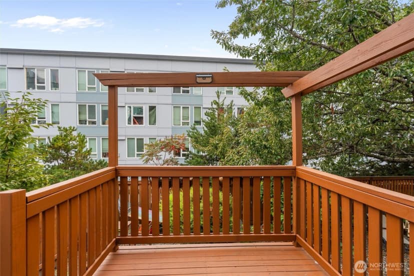 Property photo for 2215 14th Avenue W #1, Seattle photo 21