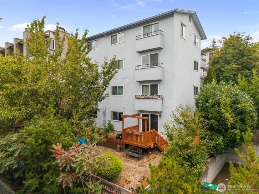 Property photo for 2215 14th Avenue W #1, Seattle photo 27