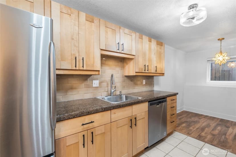 Property photo for 2215 14th Avenue W #1, Seattle photo 9
