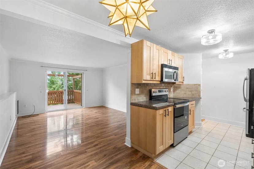 Property photo for 2215 14th Avenue W #1, Seattle photo 7