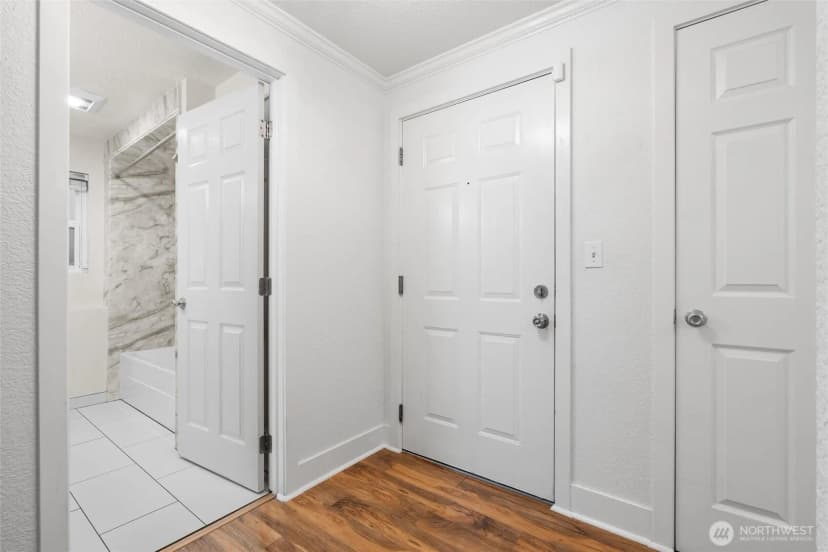 Property photo for 2215 14th Avenue W #1, Seattle photo 12
