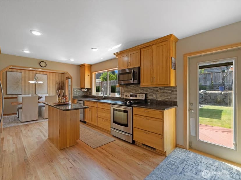 Property photo for 21408 Elm Drive, Brier photo 9