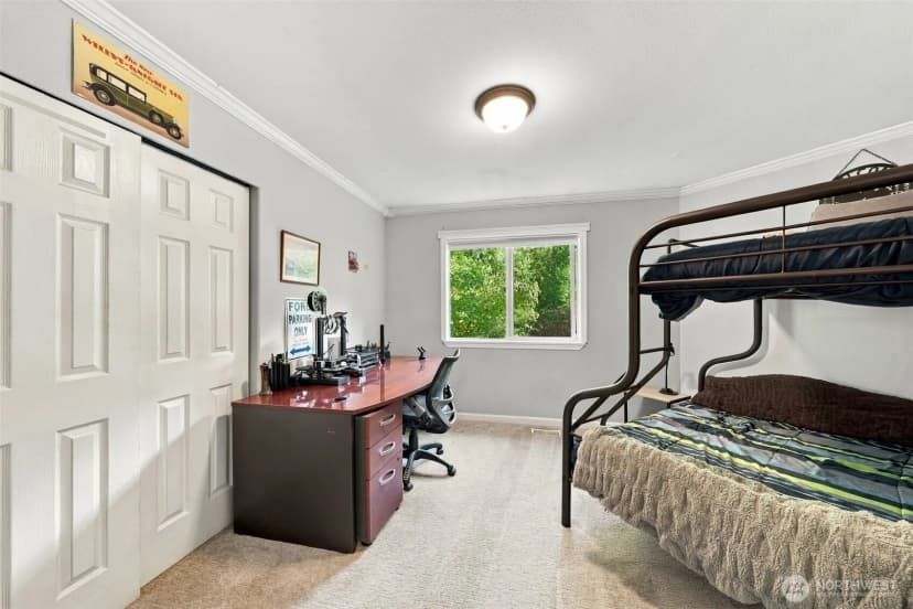 Property photo for 12117 Clearview Drive, Edmonds photo 18
