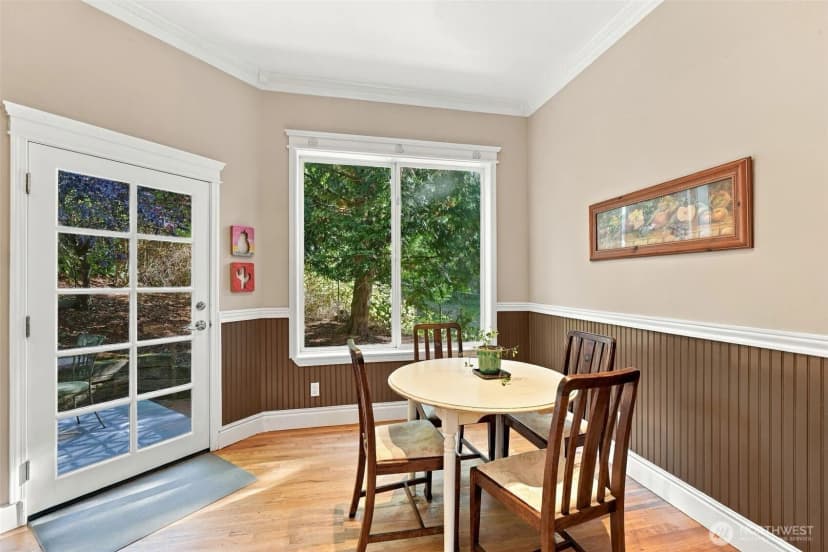 Property photo for 12117 Clearview Drive, Edmonds photo 6