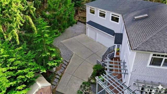 Property photo for 12117 Clearview Drive, Edmonds photo 4