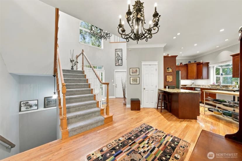 Property photo for 12117 Clearview Drive, Edmonds photo 5