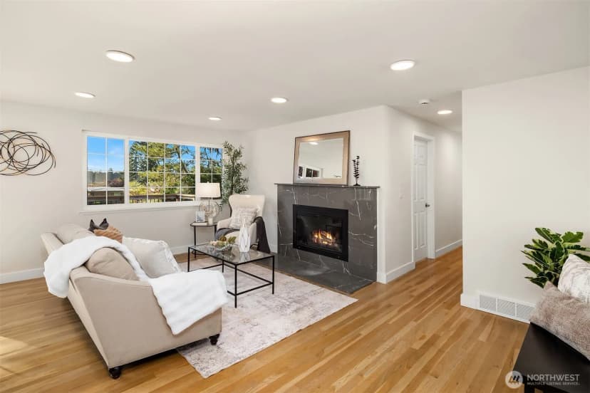Property photo for 113 152nd Place Se, Bellevue photo 12