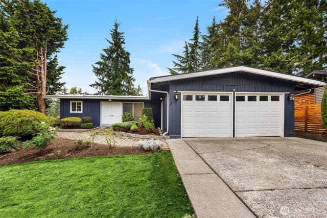Property photo for 113 152nd Place Se, Bellevue