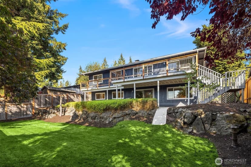 Property photo for 113 152nd Place Se, Bellevue photo 3