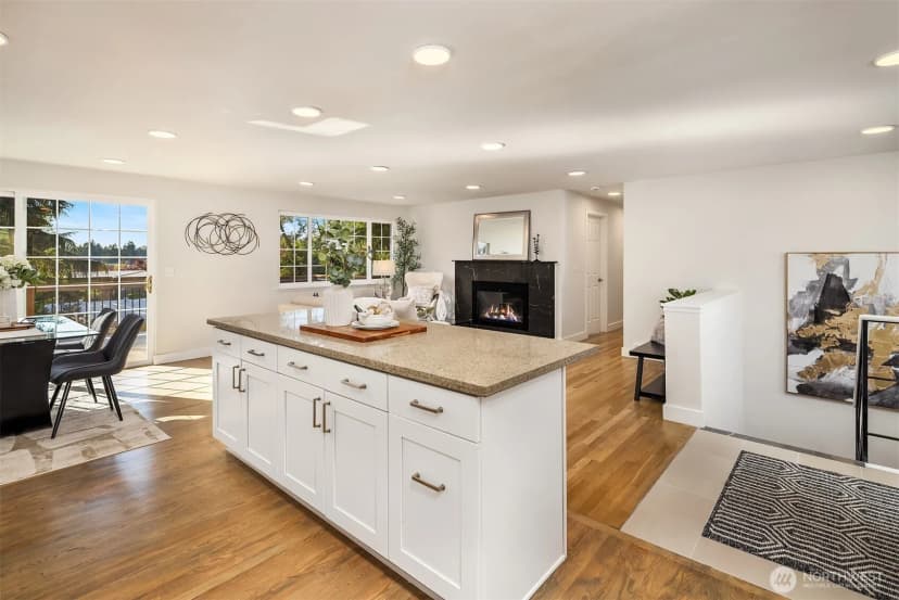 Property photo for 113 152nd Place Se, Bellevue photo 10