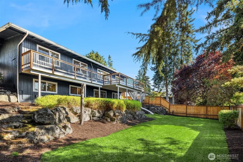 Property photo for 113 152nd Place Se, Bellevue photo 31