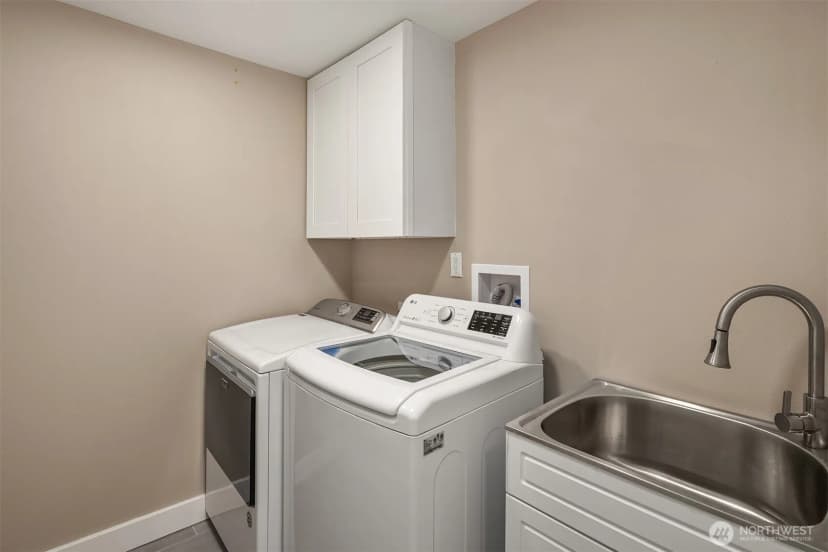Property photo for 113 152nd Place Se, Bellevue photo 26
