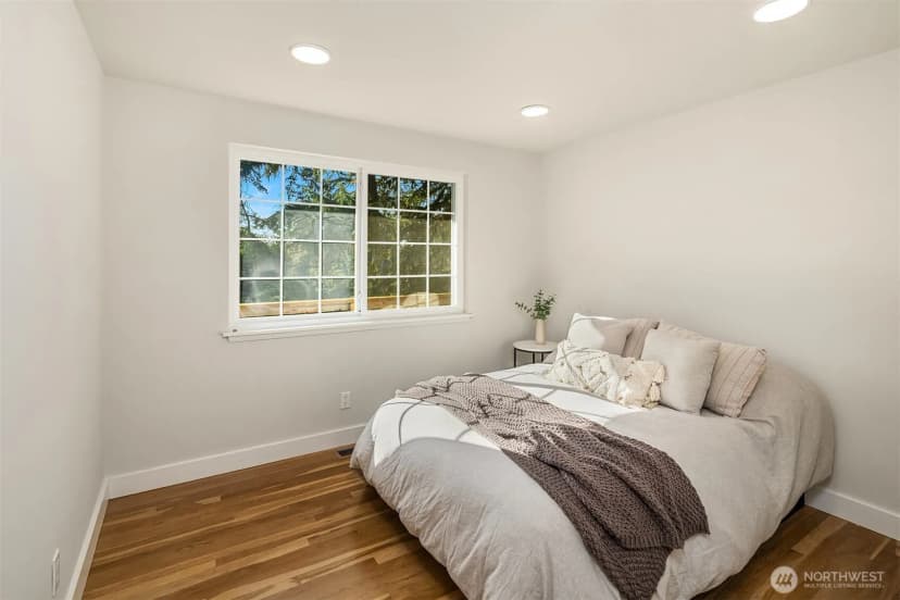 Property photo for 113 152nd Place Se, Bellevue photo 16