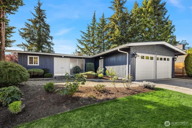 Property photo for 113 152nd Place Se, Bellevue photo 2