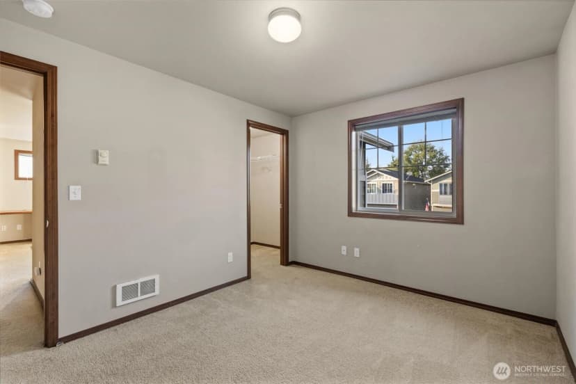Property photo for 4560 148th Street Ne, Marysville photo 22