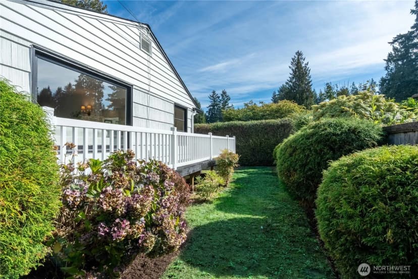 Property photo for 14834 Interlake Avenue N, Shoreline photo 28