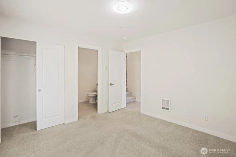 Property photo for 15720 Meadow Road #g1, Lynnwood photo 8